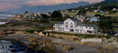 Black Sands Inn