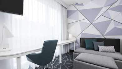 Hotel Warwick Le Crystal Montreal photo 4