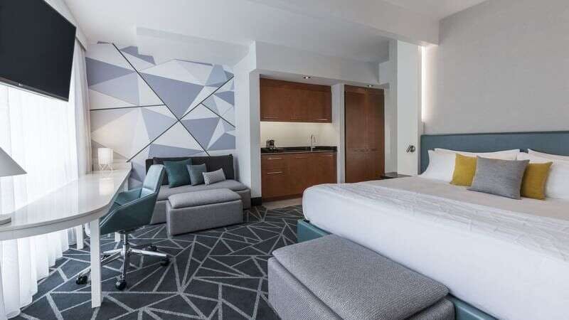 Hotel Warwick Le Crystal Montreal photo 5
