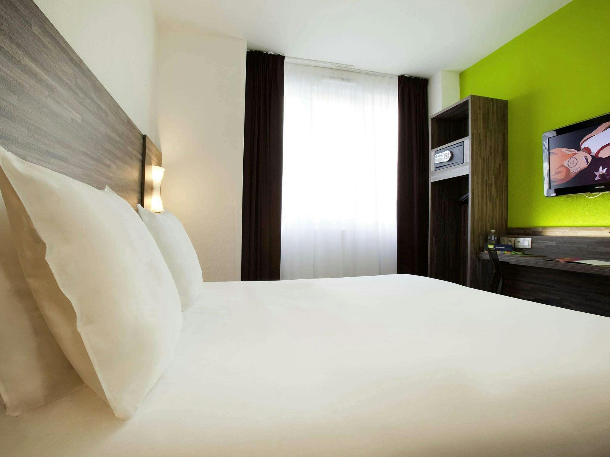 Hotel Ibis Styles Rennes Centre Gare Nord photo 4