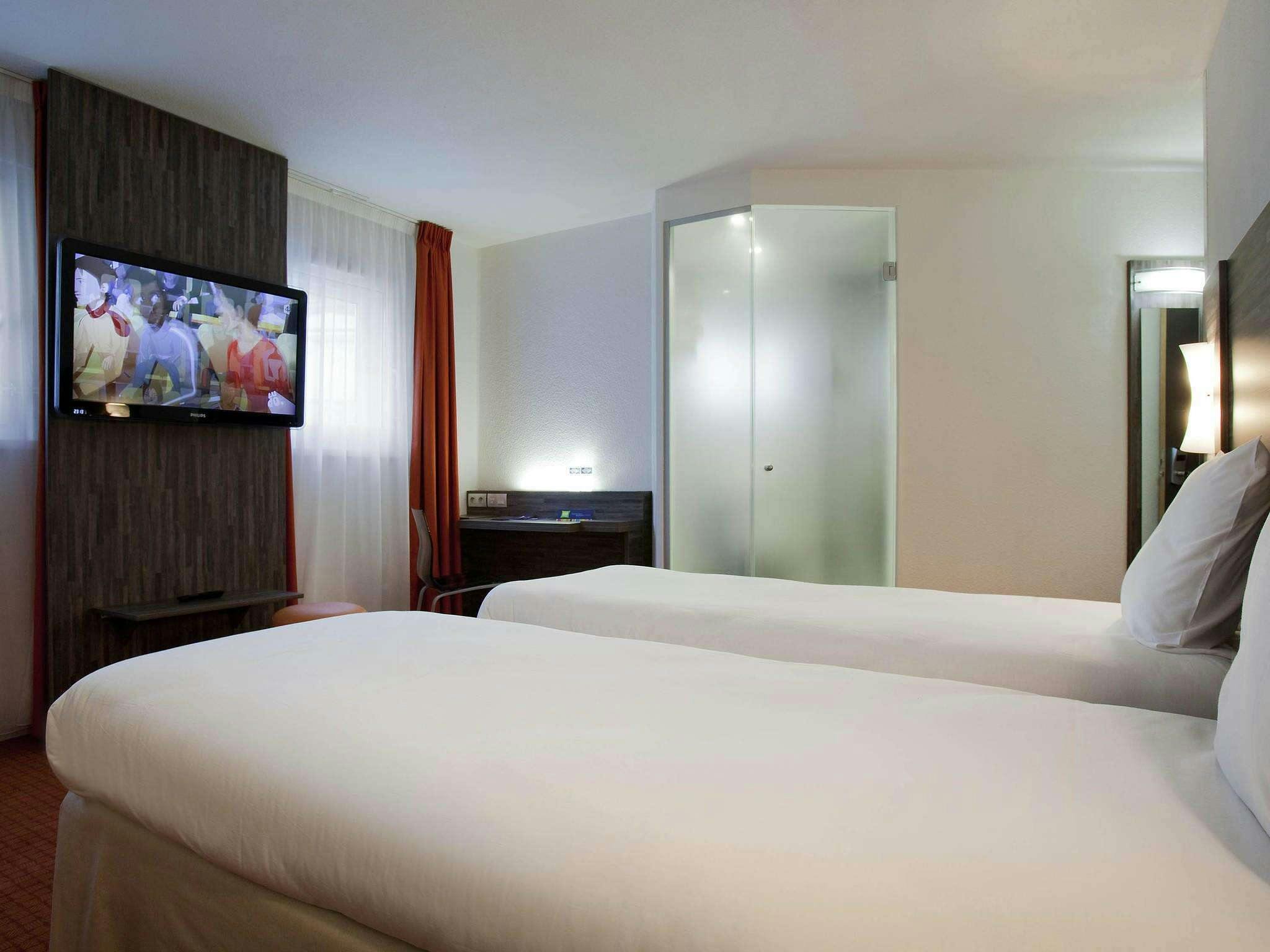 Hotel Ibis Styles Rennes Centre Gare Nord photo 5