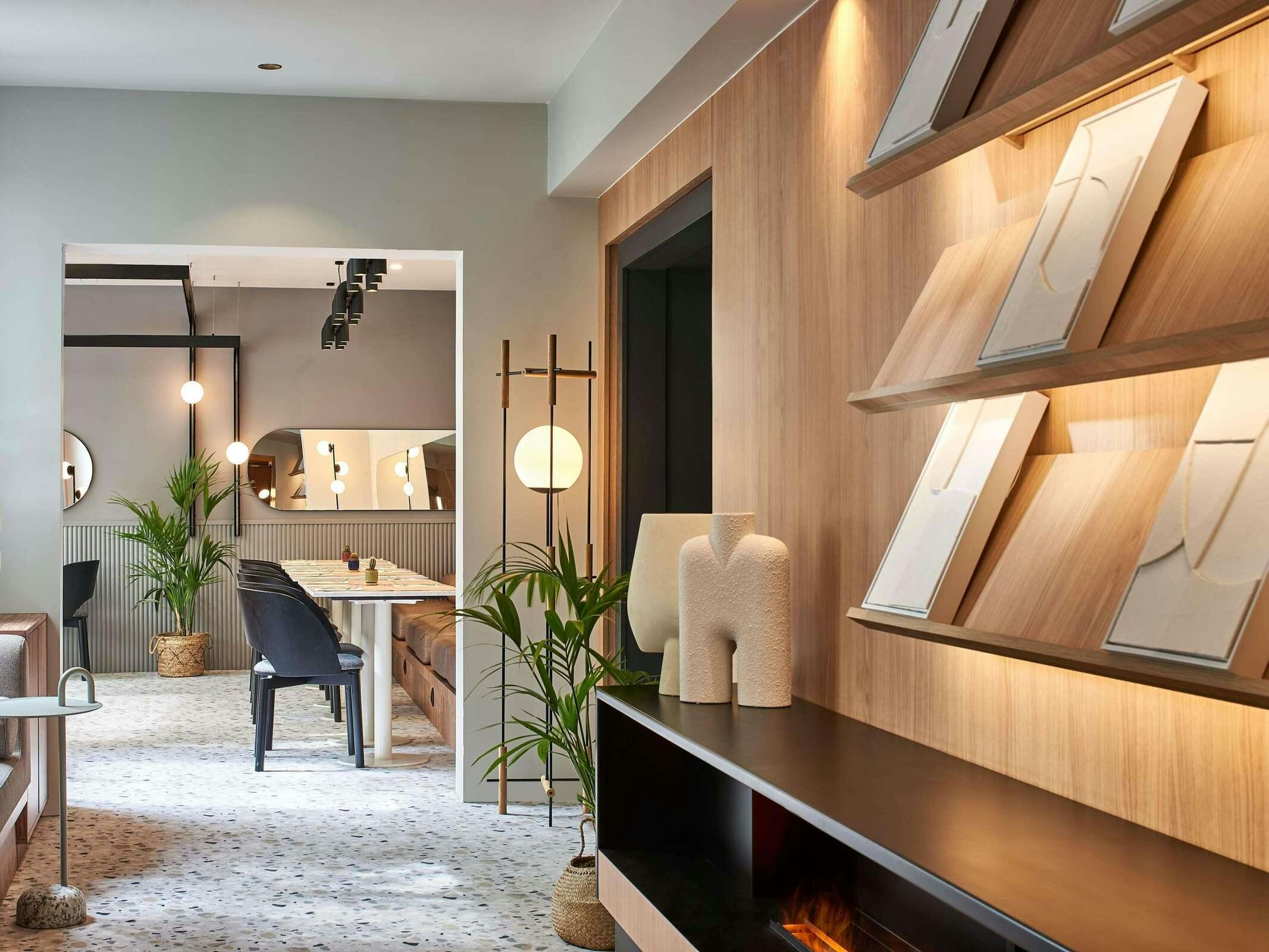 Hotel Mercure Paris 15 Porte de Versailles photo 3