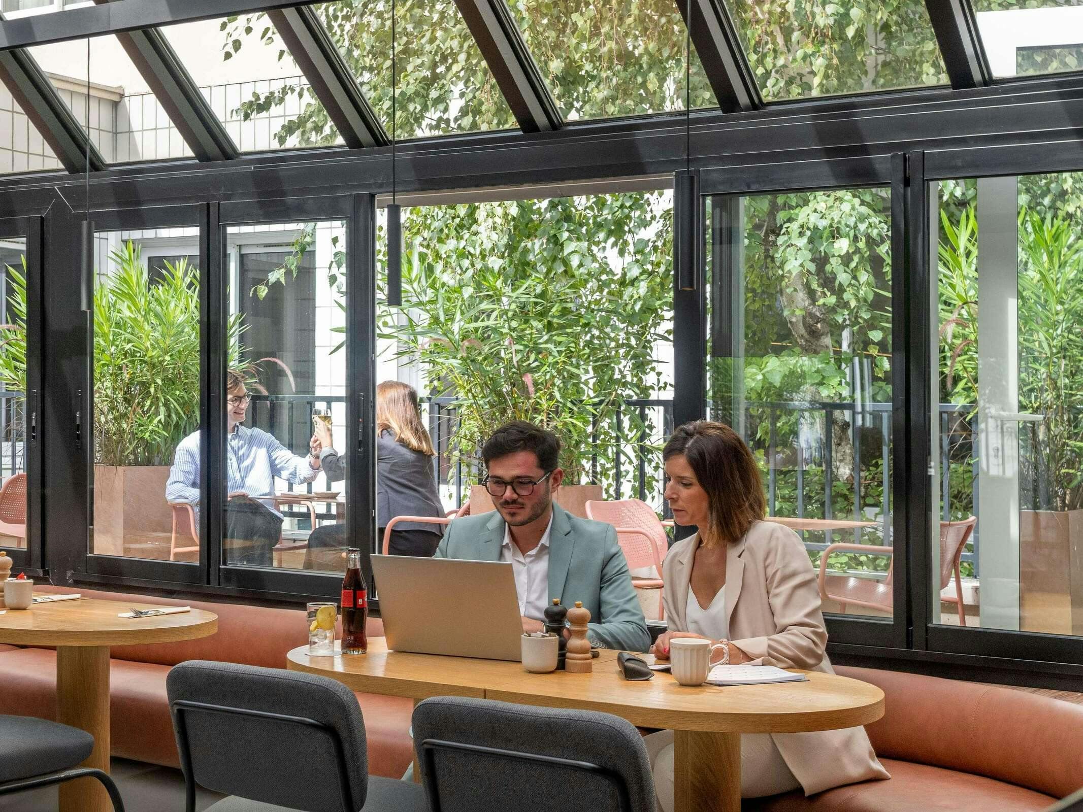 Hotel Mercure Paris 15 Porte de Versailles photo 5