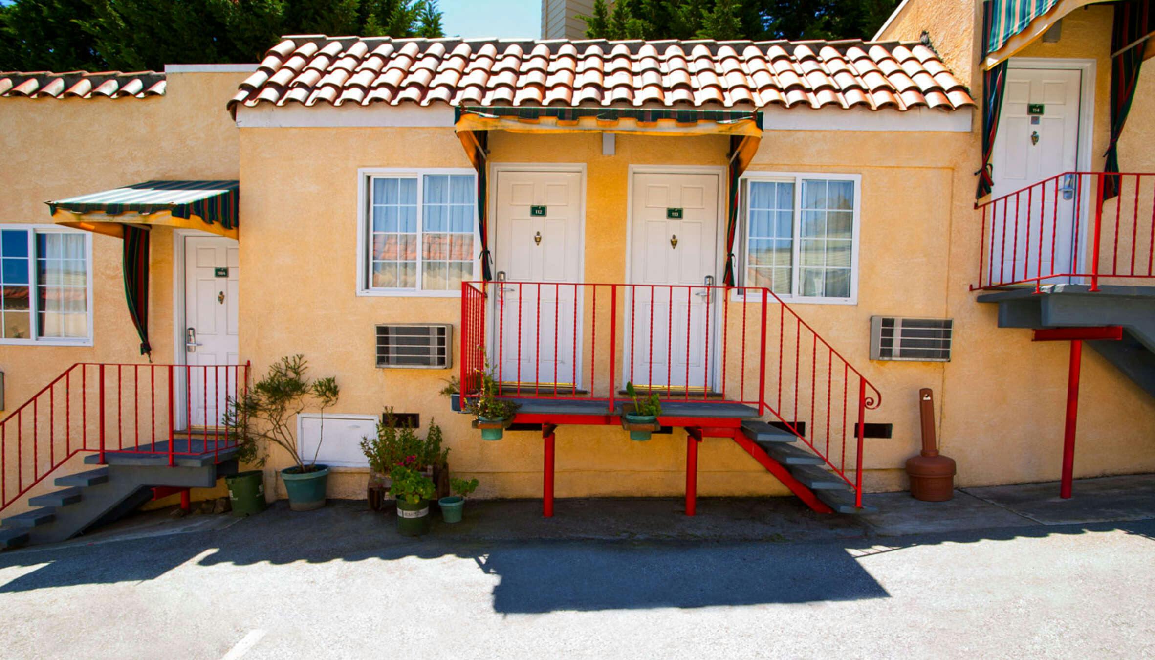 Hotel Alpine Inn & Suites photo 3