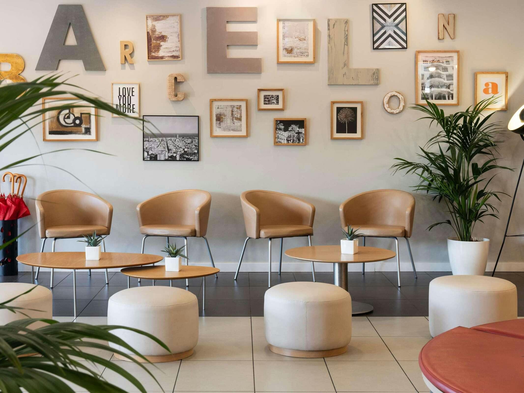 Hotel Ibis Barcelona Meridiana photo 5