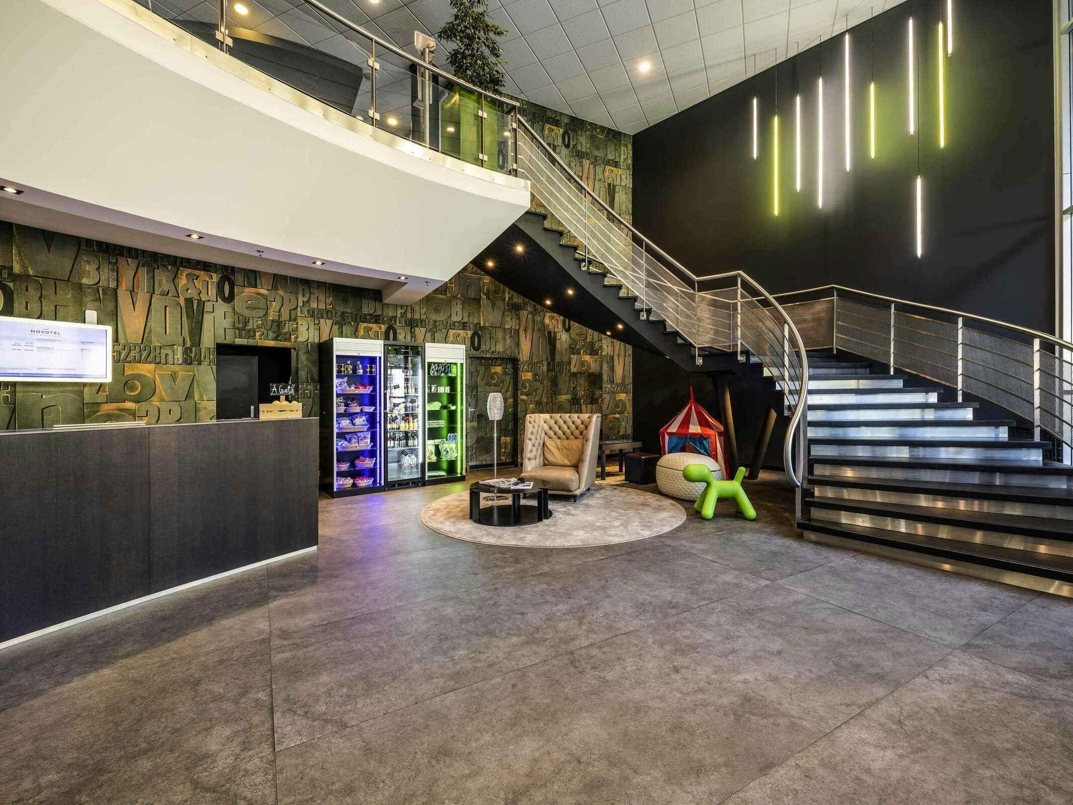 Hotel Novotel Bern Expo photo 2