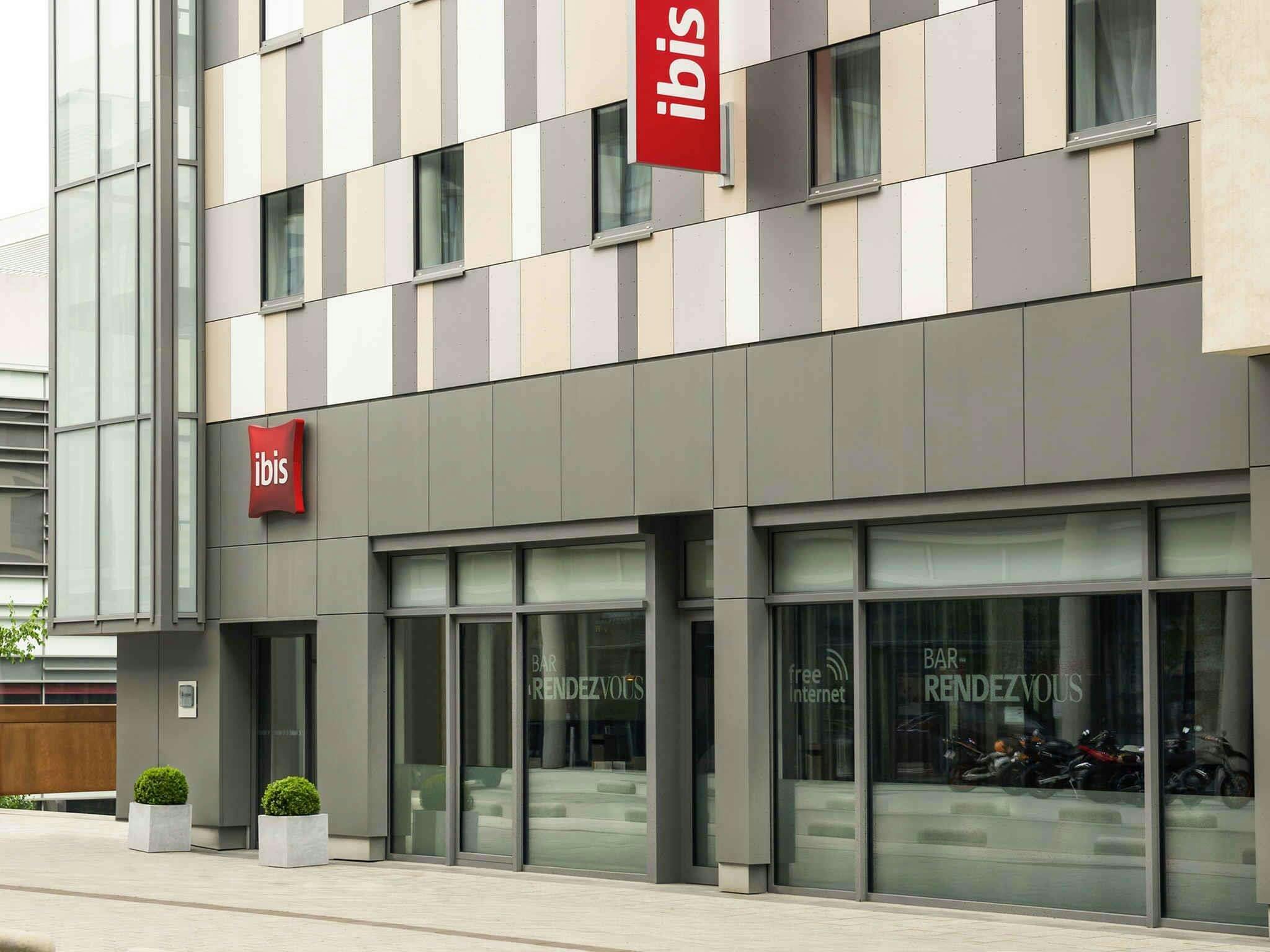 Hotel Ibis Esch Belval photo 2