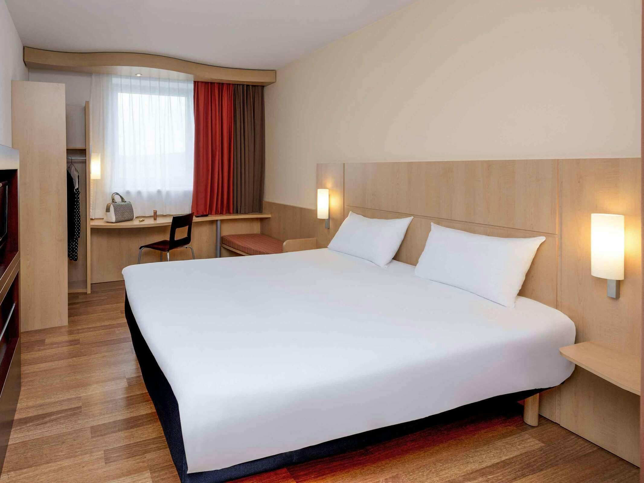Hotel Ibis Esch Belval photo 4