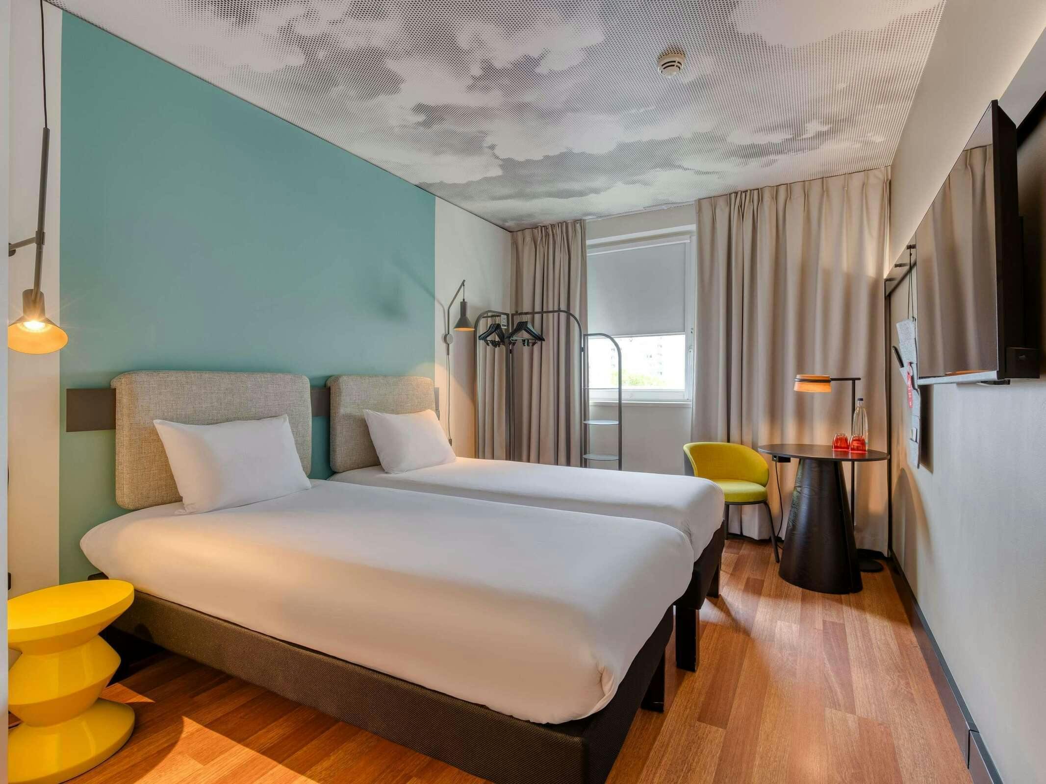 Hotel Ibis Berlin Kurfuerstendamm photo 5