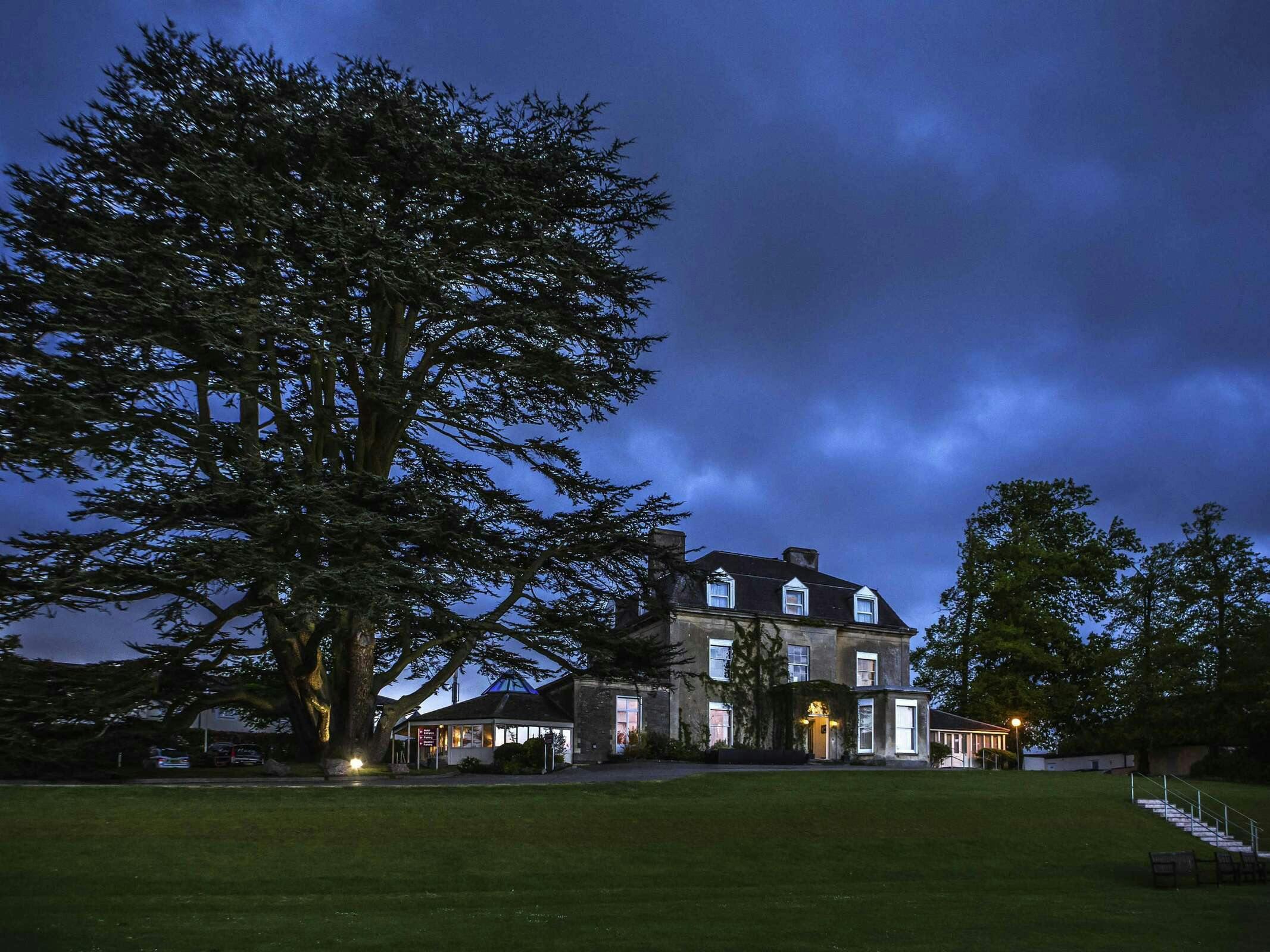 Mercure Bristol North The Grange Hotel