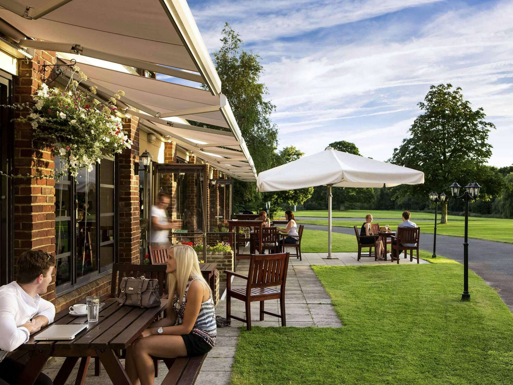 Hotel Mercure Maidstone Great Danes Hotel photo 2