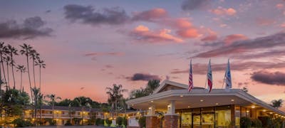 Best Western Plus Carriage Inn