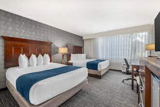 Hotel Best Western Plus Carriage Inn photo 2