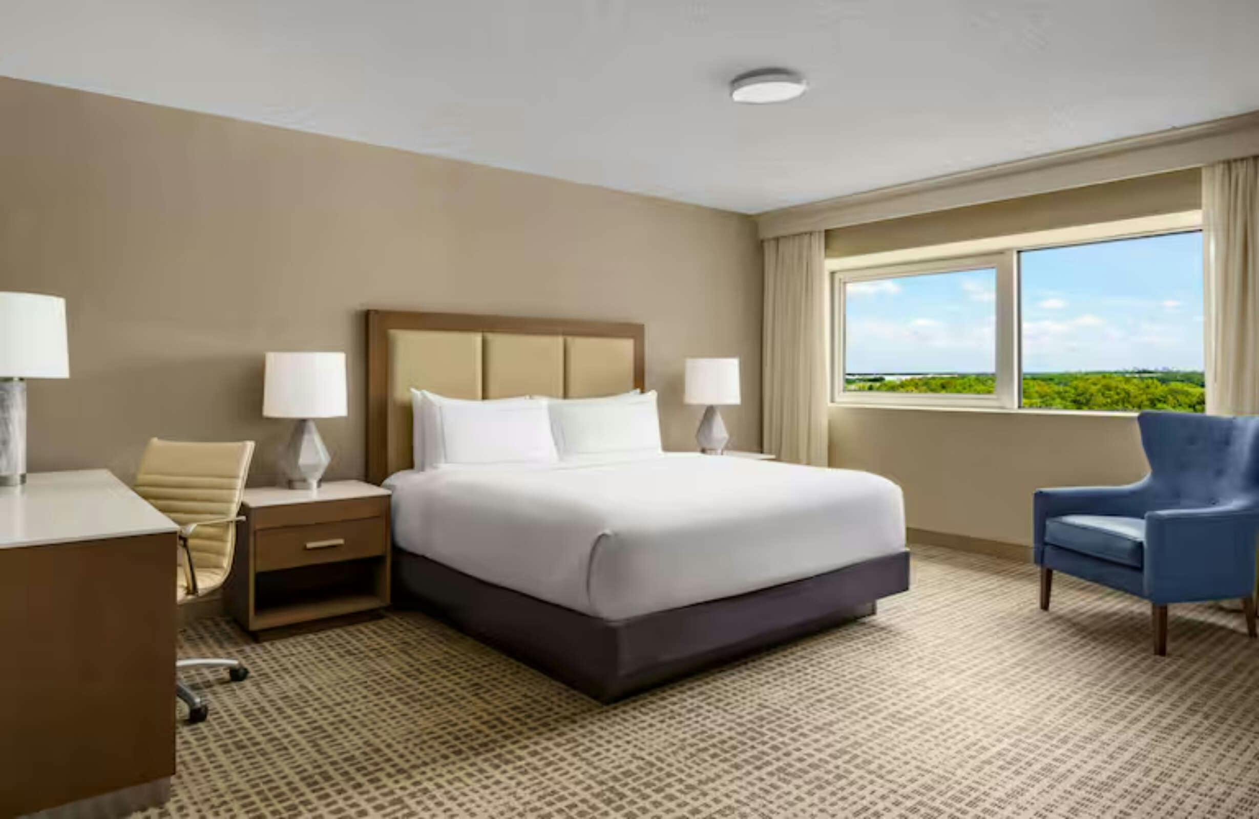 Hotel Doubletree By Hilton Orlando Airport photo 2