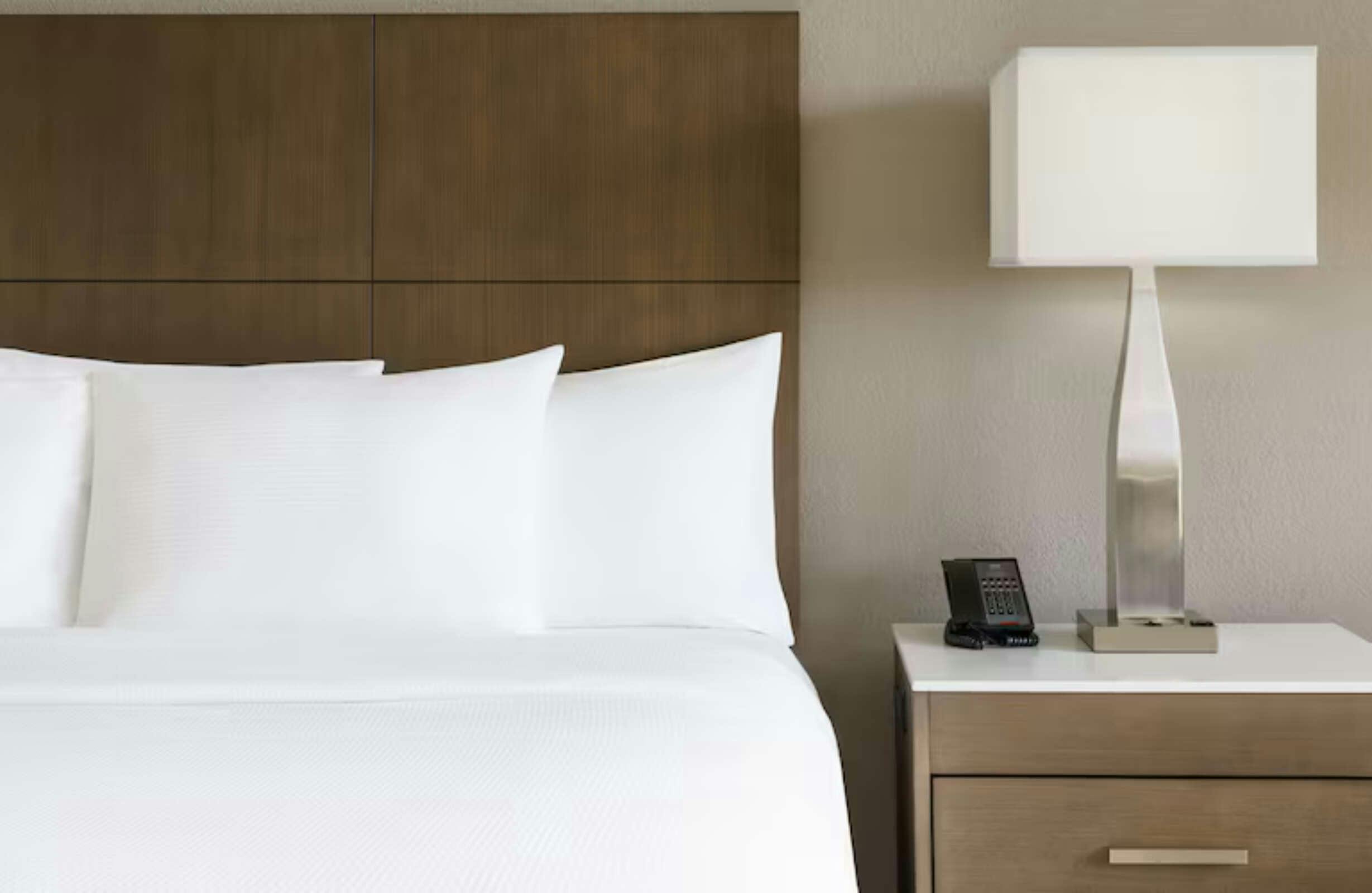 Hotel Doubletree By Hilton Orlando Airport photo 4