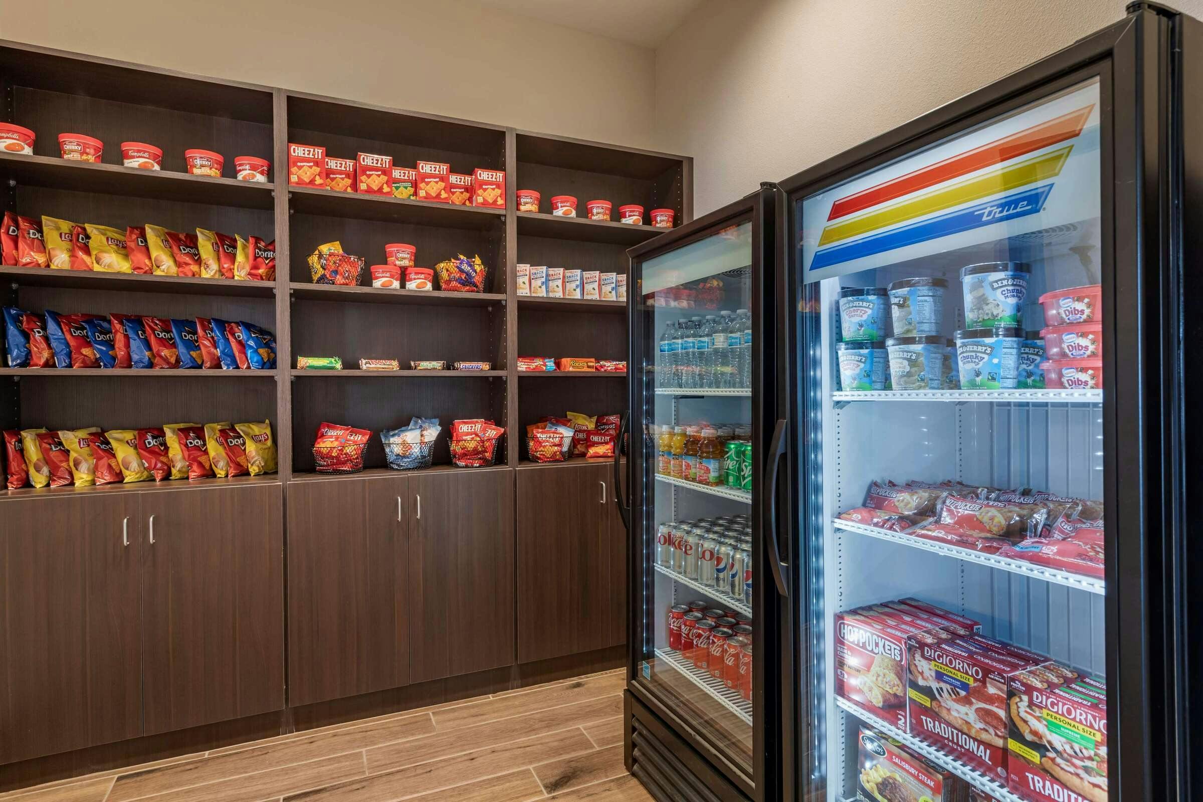 Hotel Best Western Plus Coachella Valley Inn & Suites photo 2