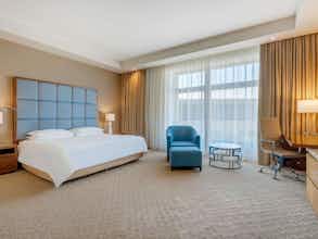 Hotel Swissotel Al Ghurair photo 4