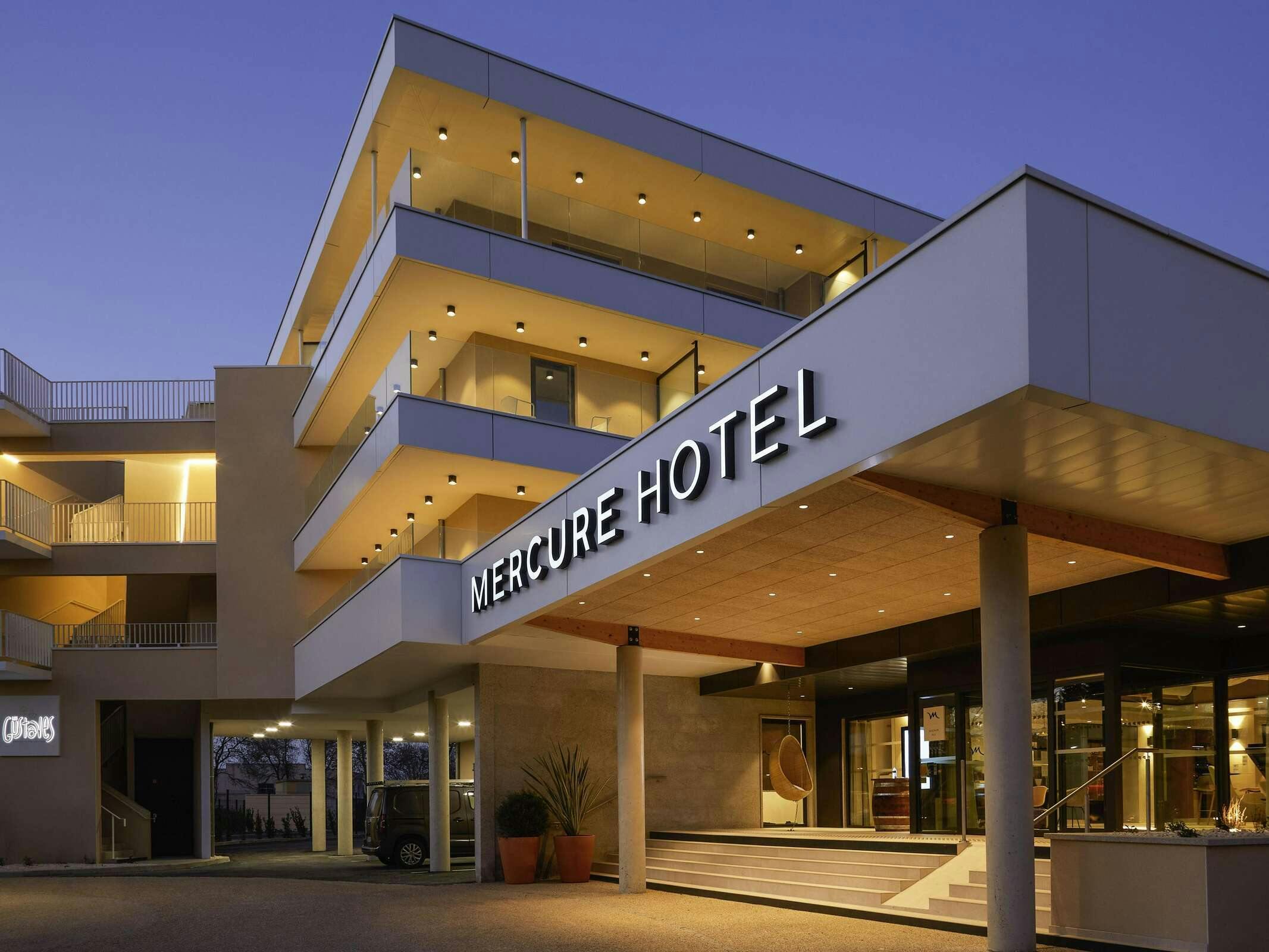 Hotel Mercure Avignon Gare Tgv photo 1