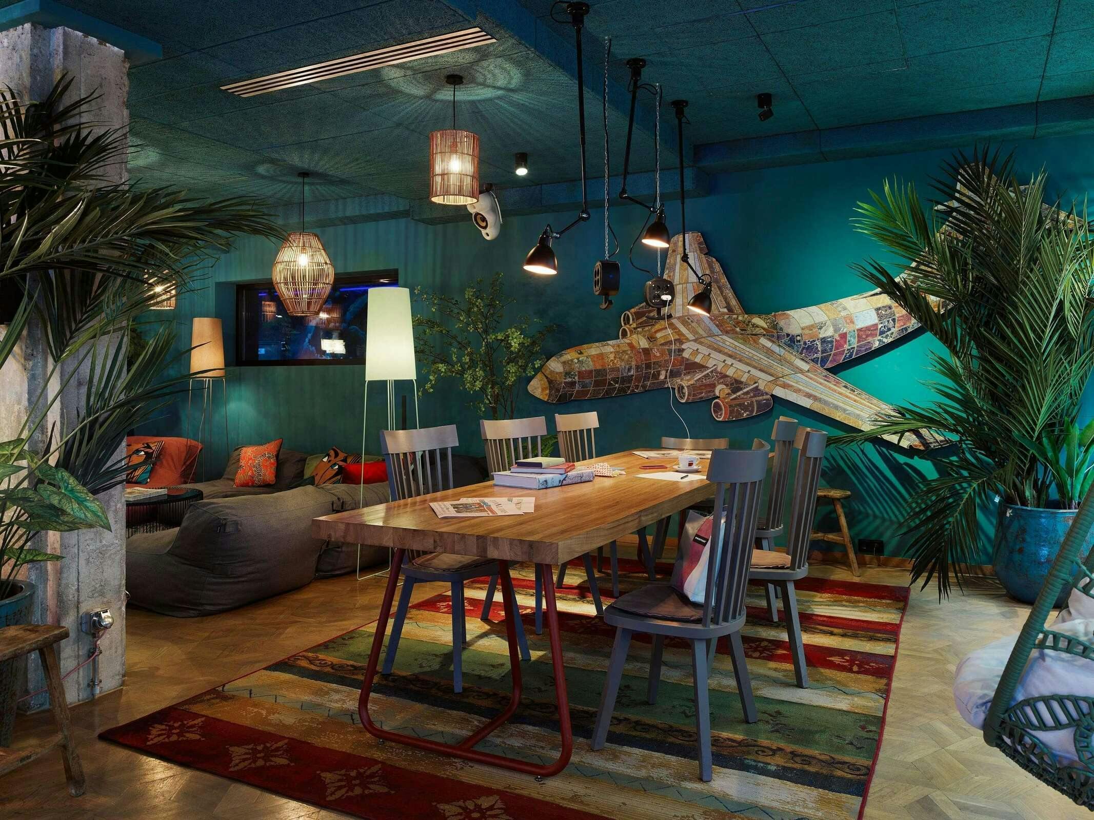 Hotel 25hours Hotel The Trip photo 1