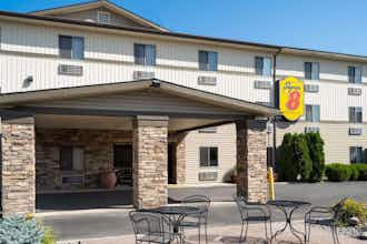 Hotel Super 8 Kalispell Glacier Pk photo 2