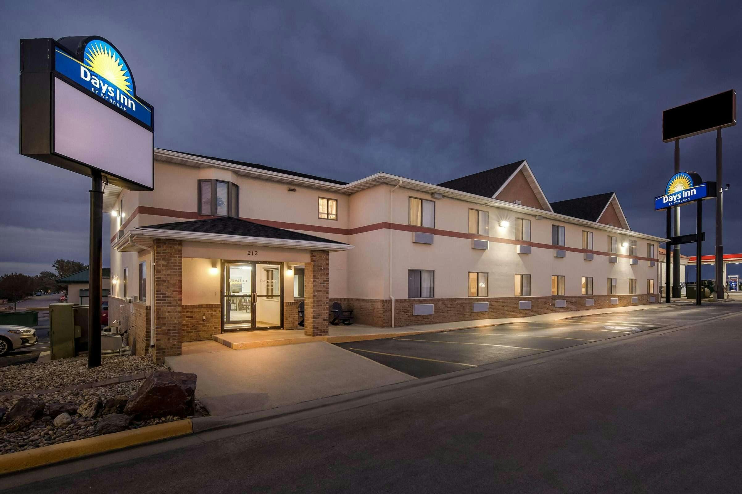 Hotel Days Inn Wall photo 1