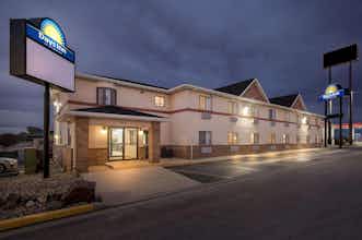 Hotel Days Inn Wall photo 1