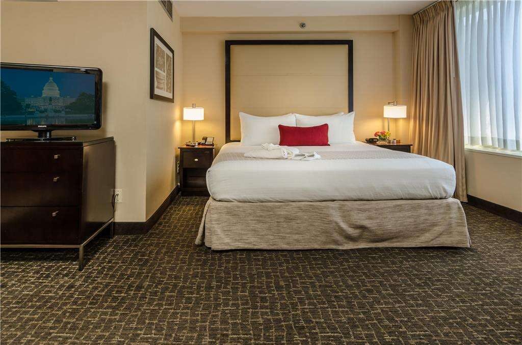 Hotel Beacon Hotel & Corporate Quarters photo 3