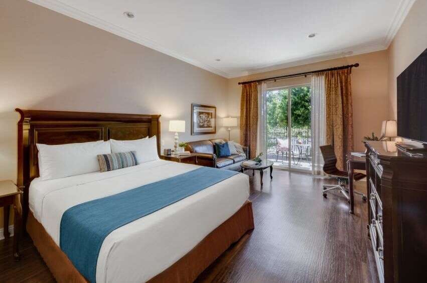 Hotel Ayres Hotel & Spa Moreno Valley photo 1