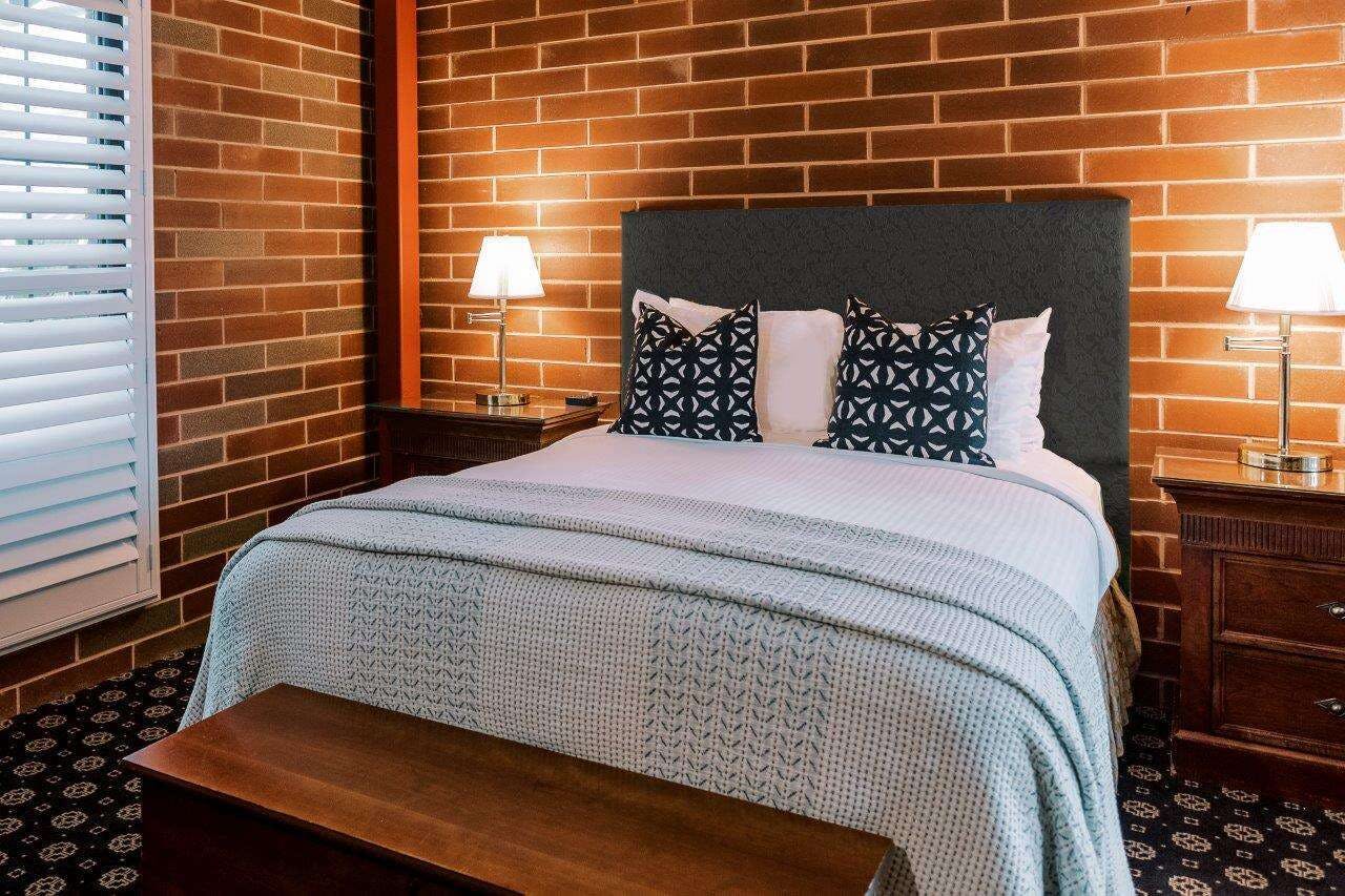 Hotel Napa River Inn photo 5