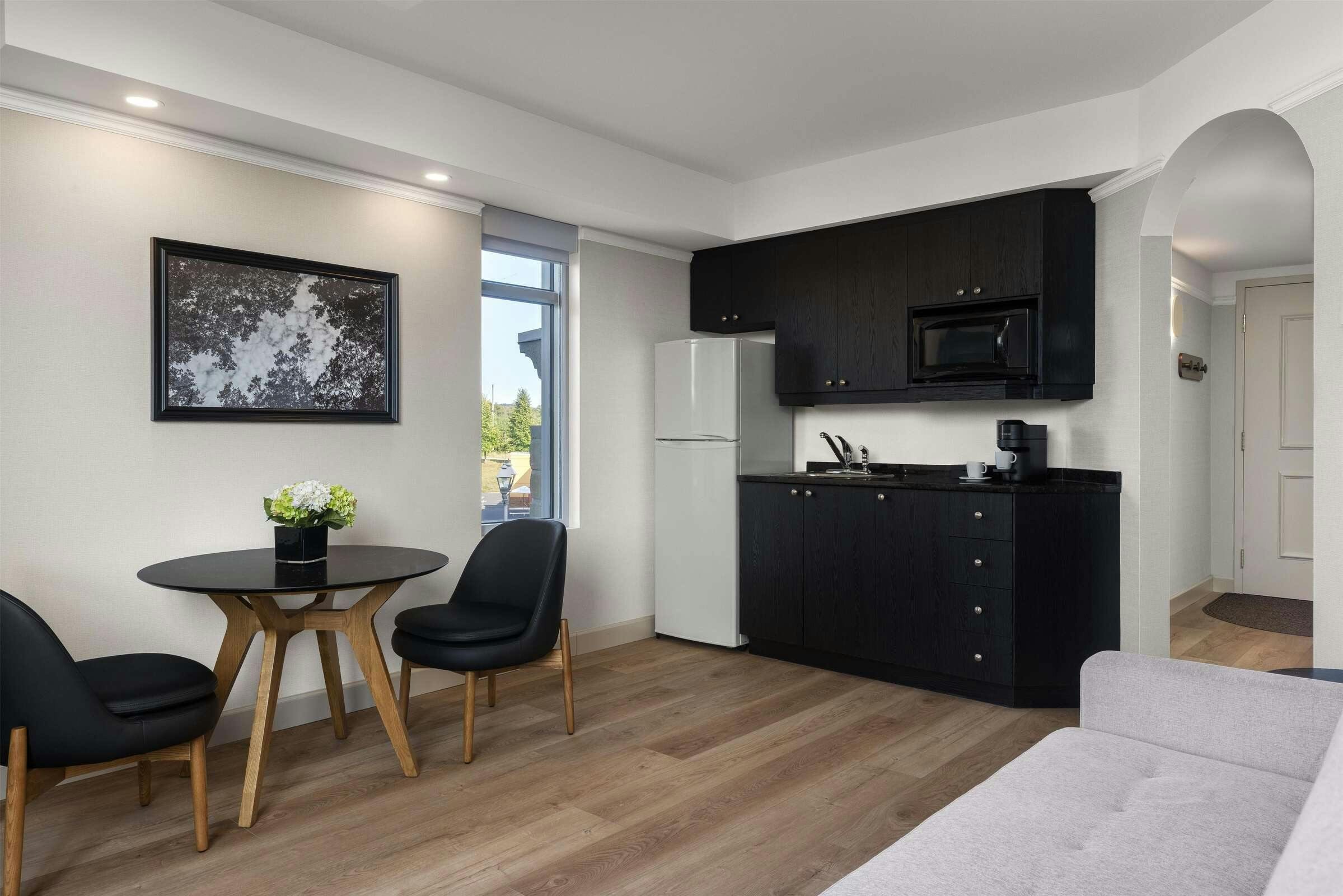 Hotel Le St-Martin Bromont Hotel & Suites photo 2