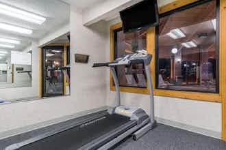 Hotel Baymont Inn Suites Marshfield photo 3