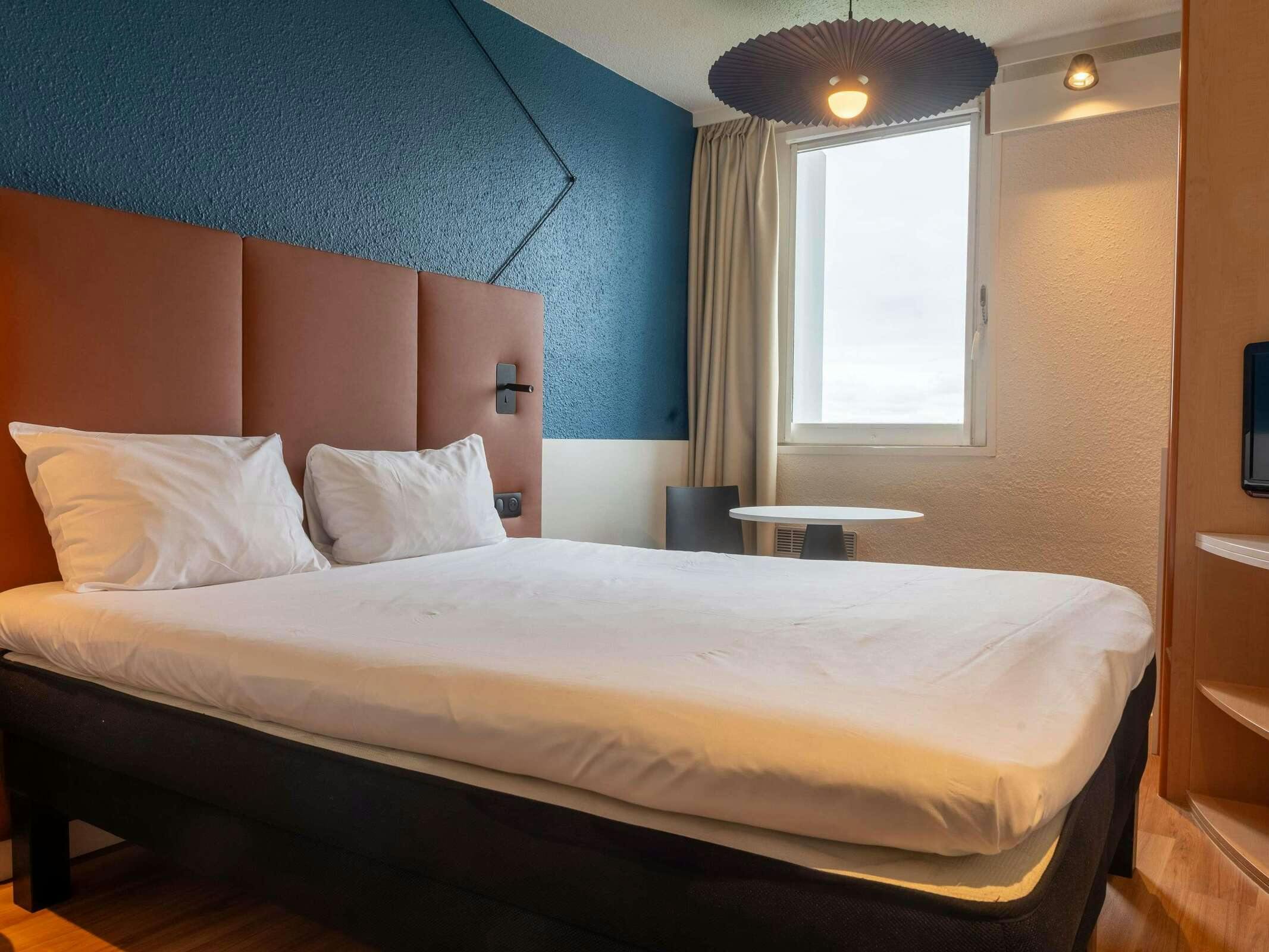 Hotel Ibis Lyon Est Bron photo 1