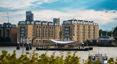 a&o London Docklands Riverside