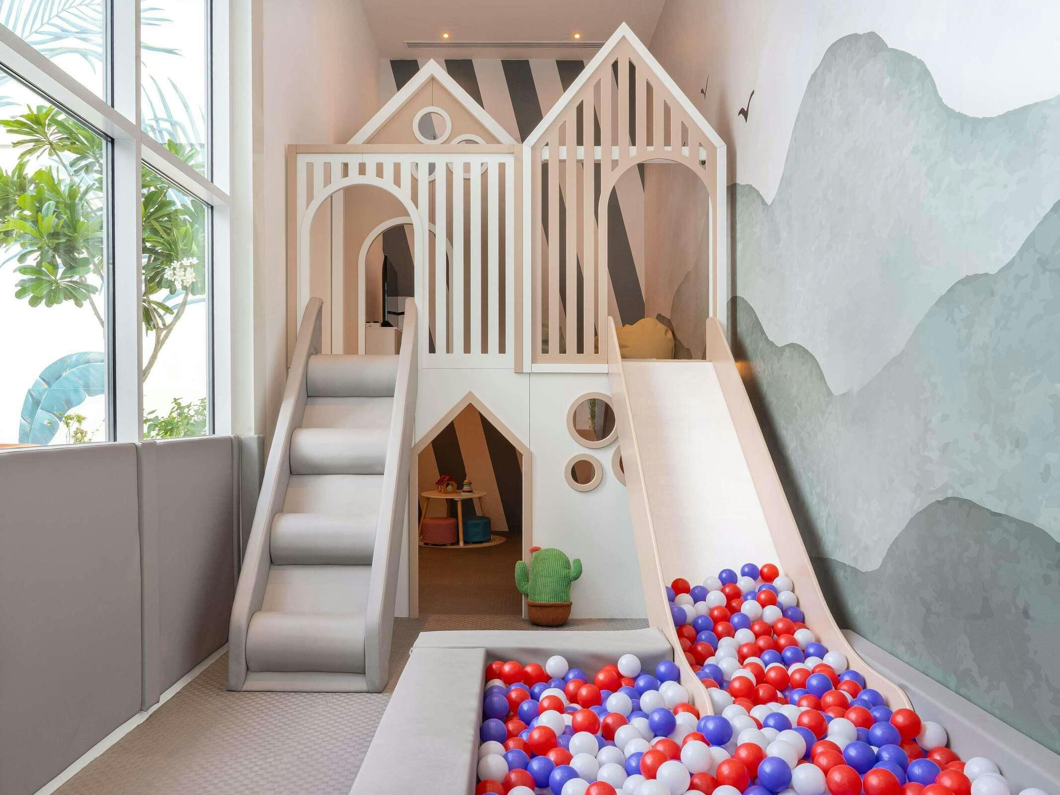 Hotel Novotel World Trade Centre Dubai photo 1