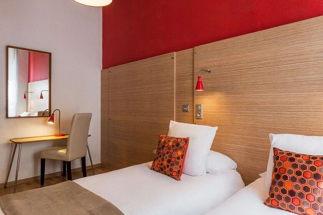 Hotel Hotel Edmond Rostand photo 5