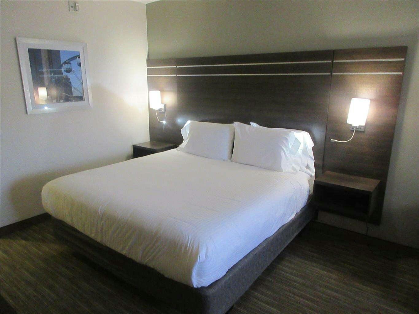 Hotel Best Western Champions Forest Inn And Suites photo 1