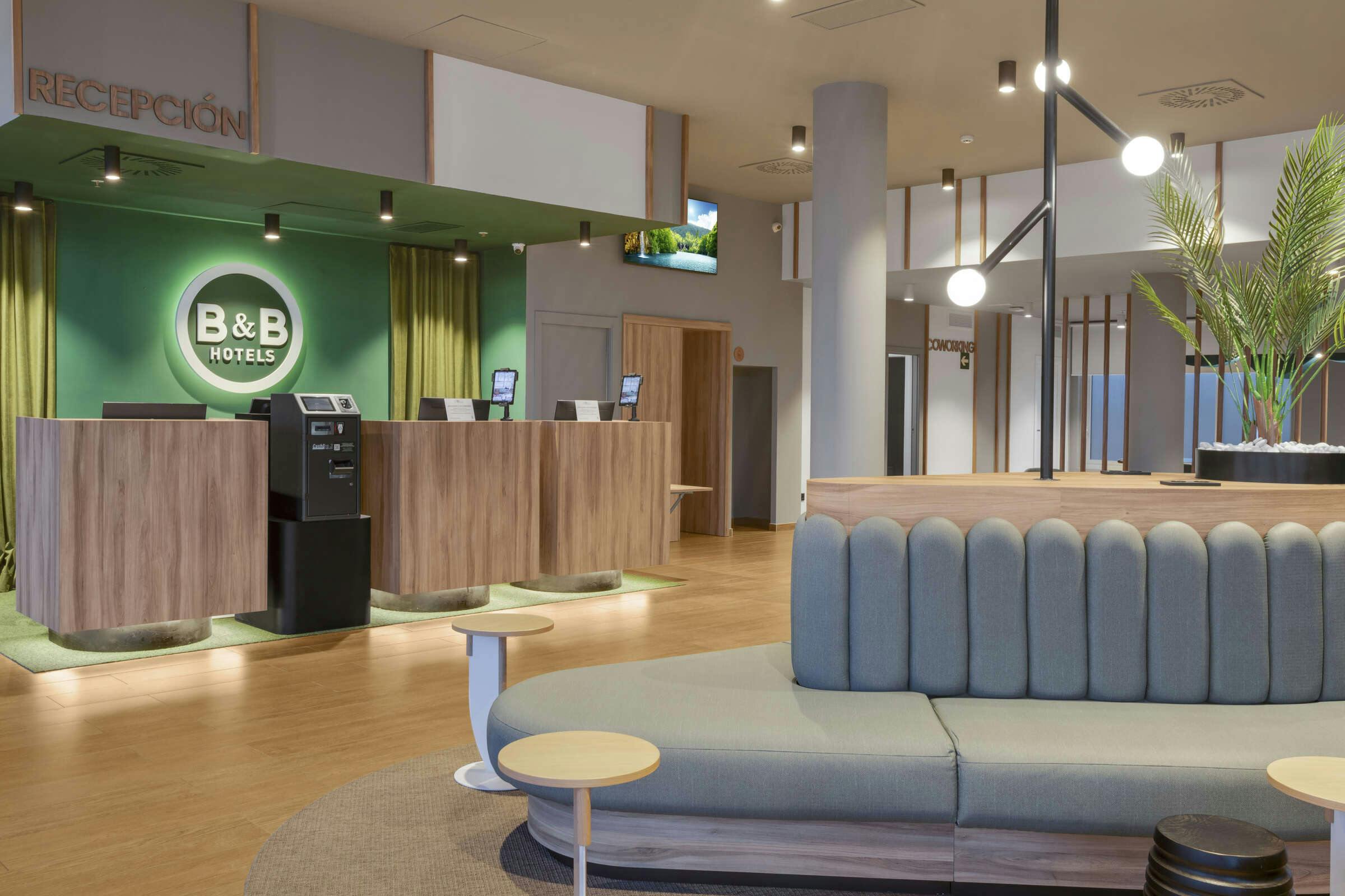 Hotel B&B HOTEL Barcelona Viladecans photo 4