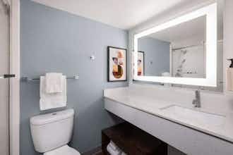 Hotel Voco College Station Aggieland By Ihg photo 5