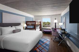 Hotel Voco College Station Aggieland By Ihg photo 2