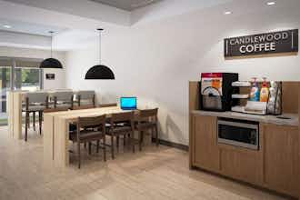 Hotel Candlewood Suites London South By Ihg photo 5