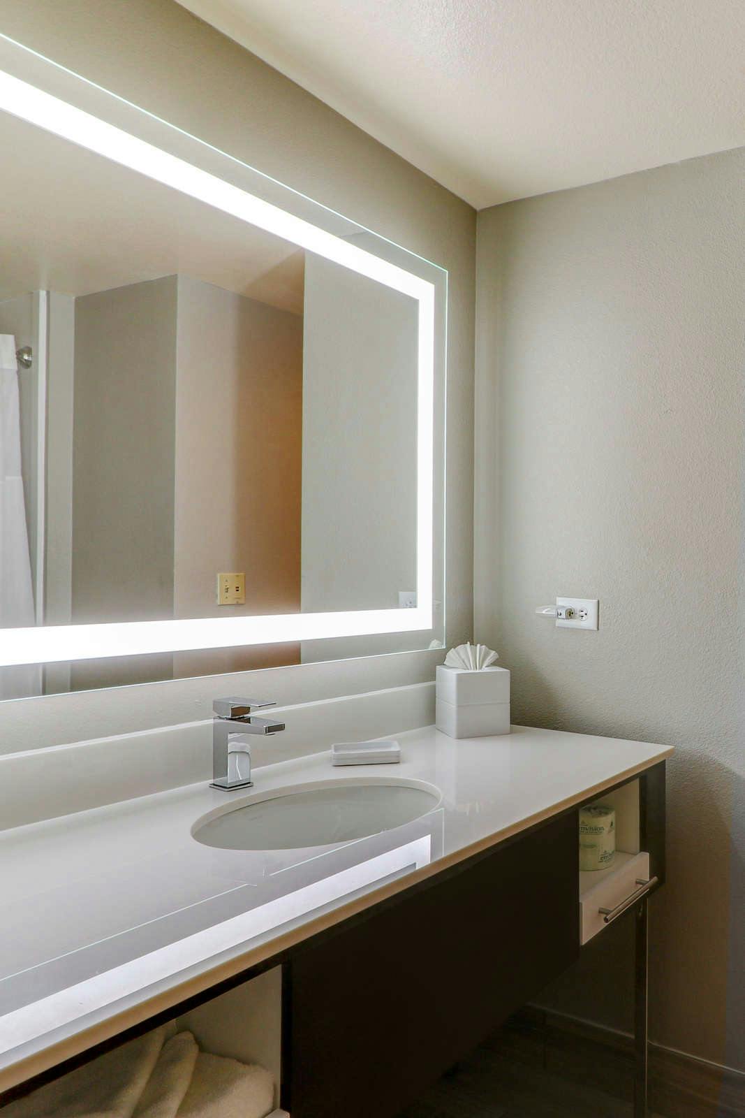 Hotel Hampton Inn Tropicana Las Vegas photo 4