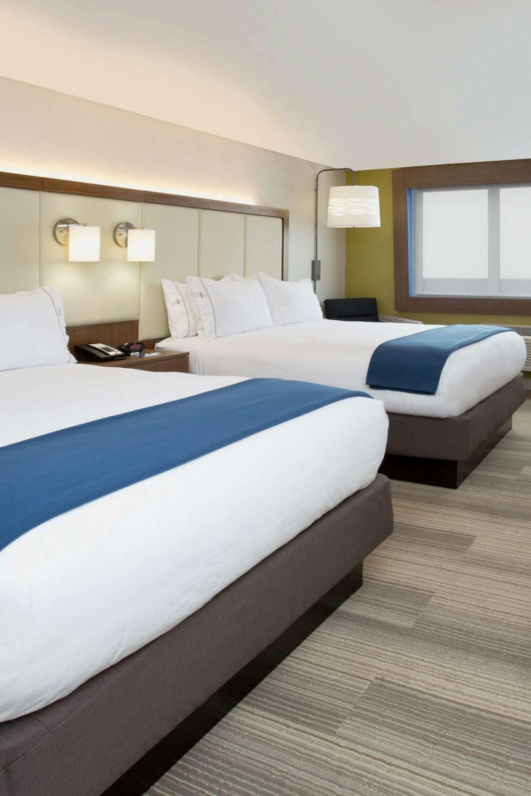 Hotel Holiday Inn Express Grand Island photo 3