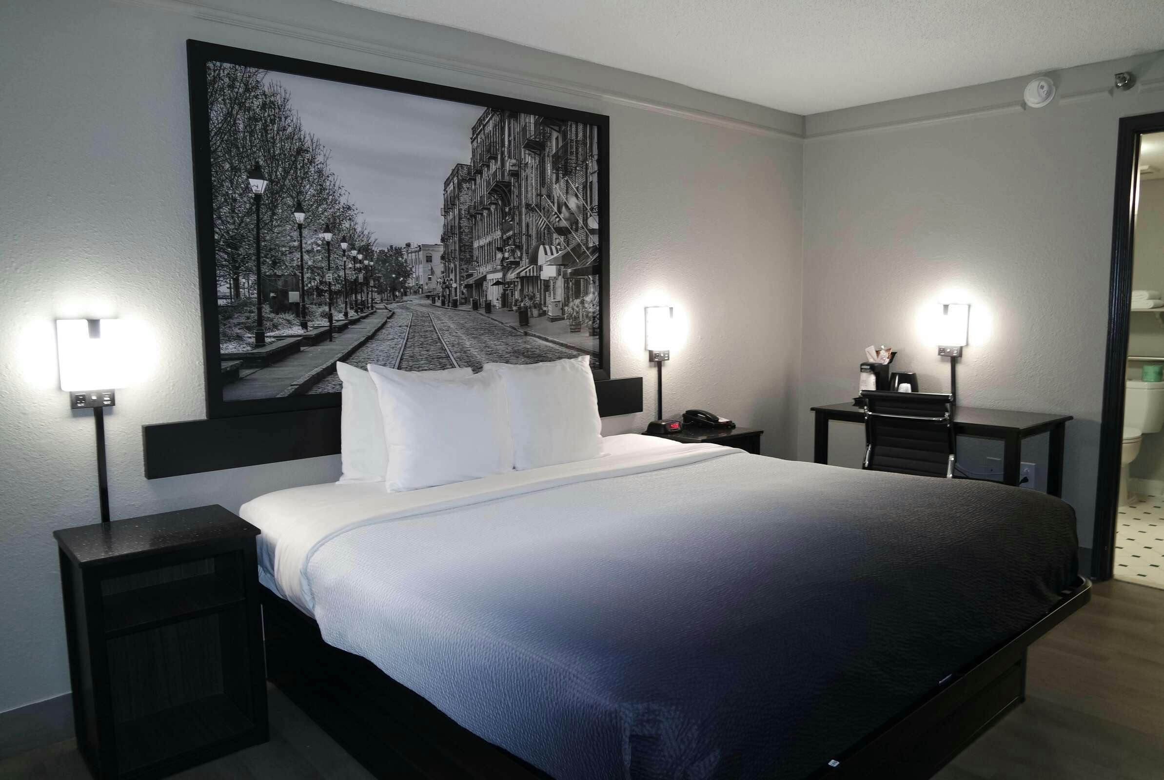 Hotel Super 8 Savannah photo 4