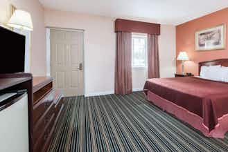 Hotel Howard Johnson Lenox photo 4