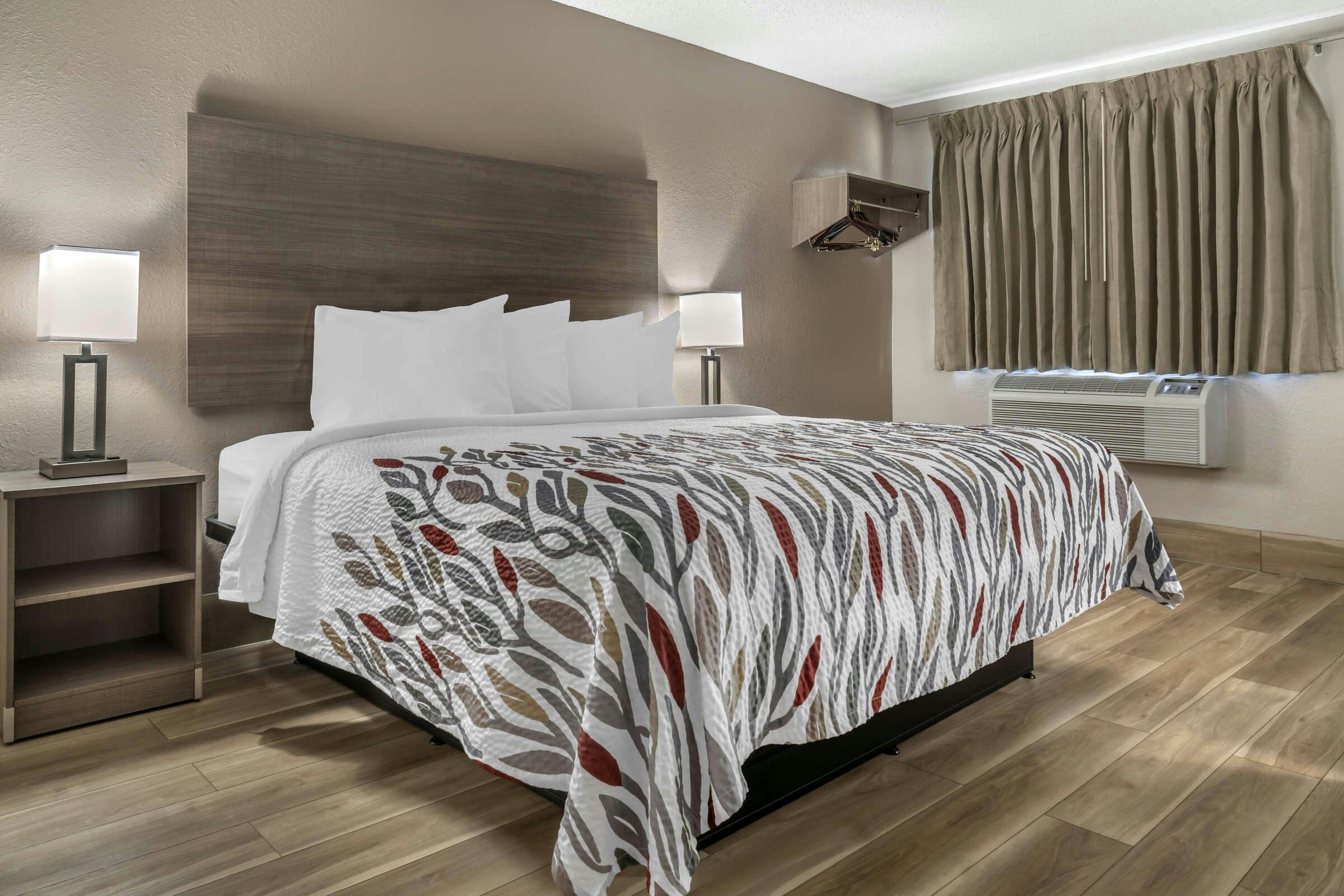 Hotel Red Roof Inn Queensbury photo 1