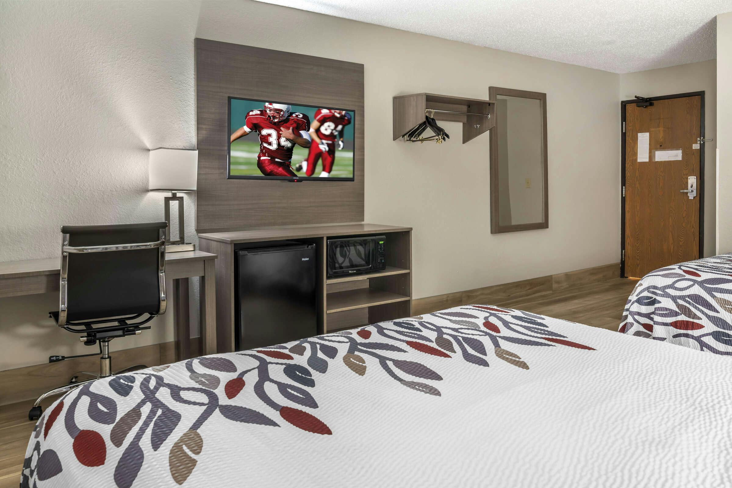 Hotel Red Roof Inn Queensbury photo 5