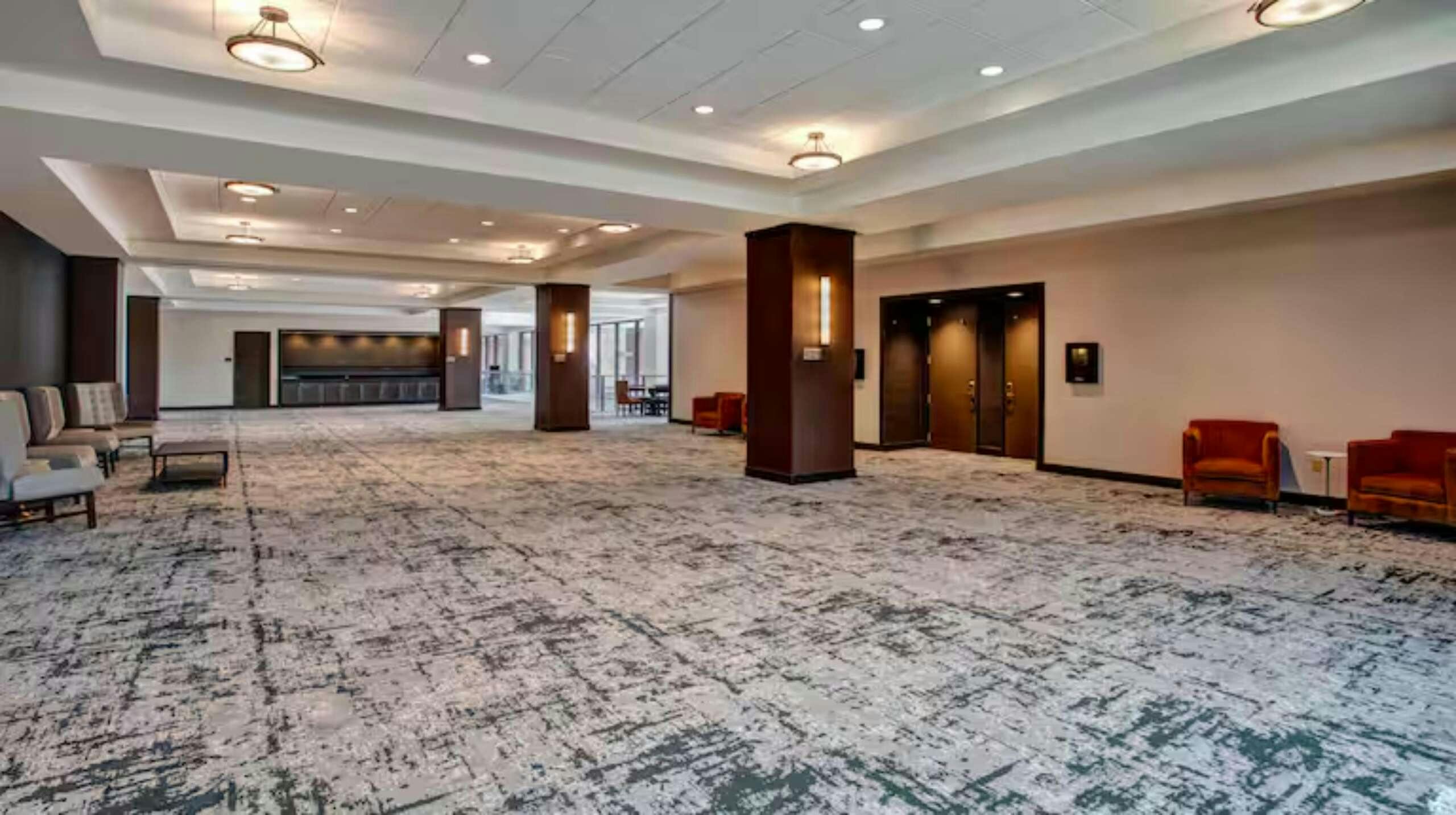 Hotel DoubleTree by Hilton Lansing photo 4