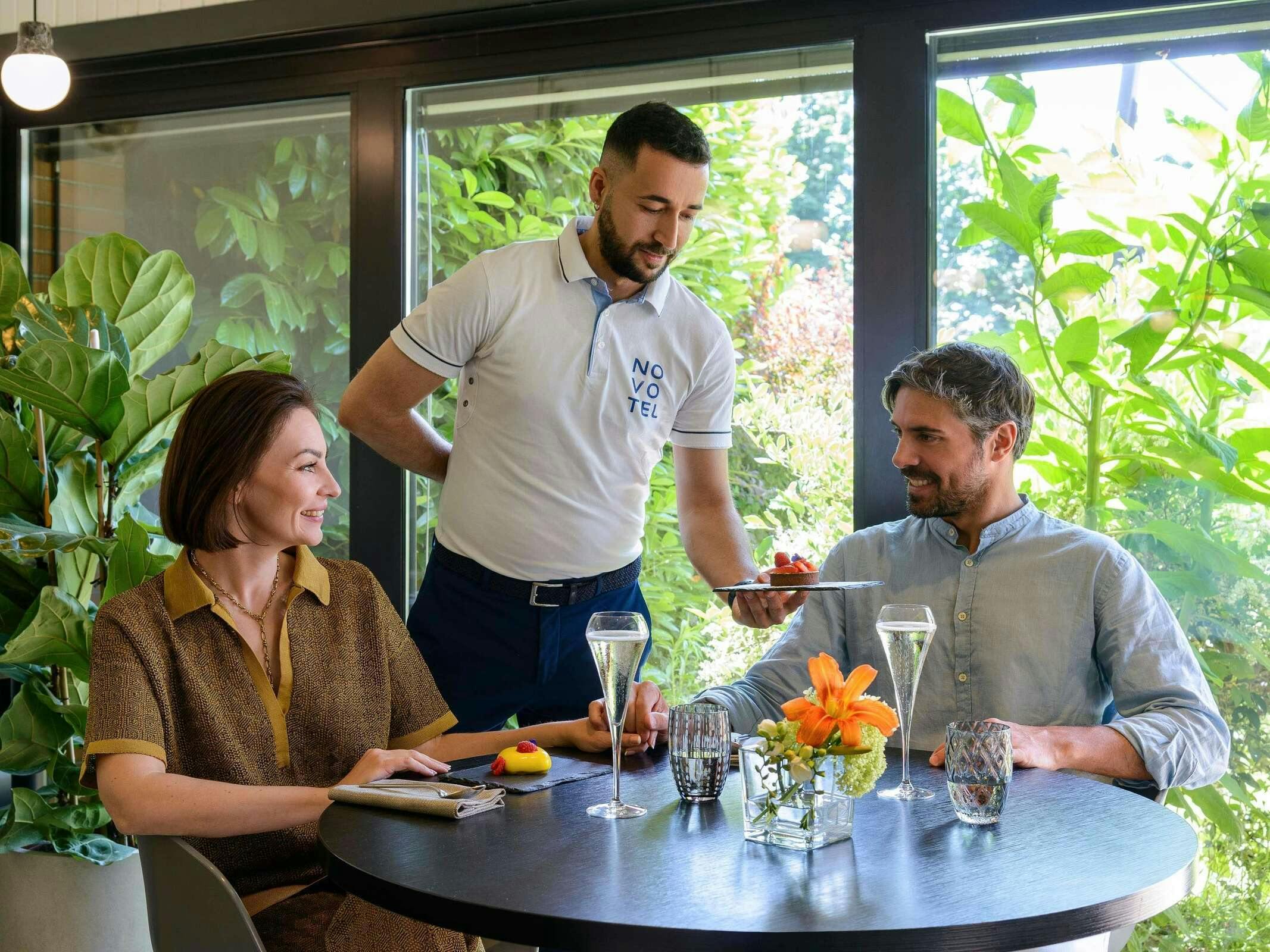 Hotel Novotel Milano Linate Aeroporto photo 5