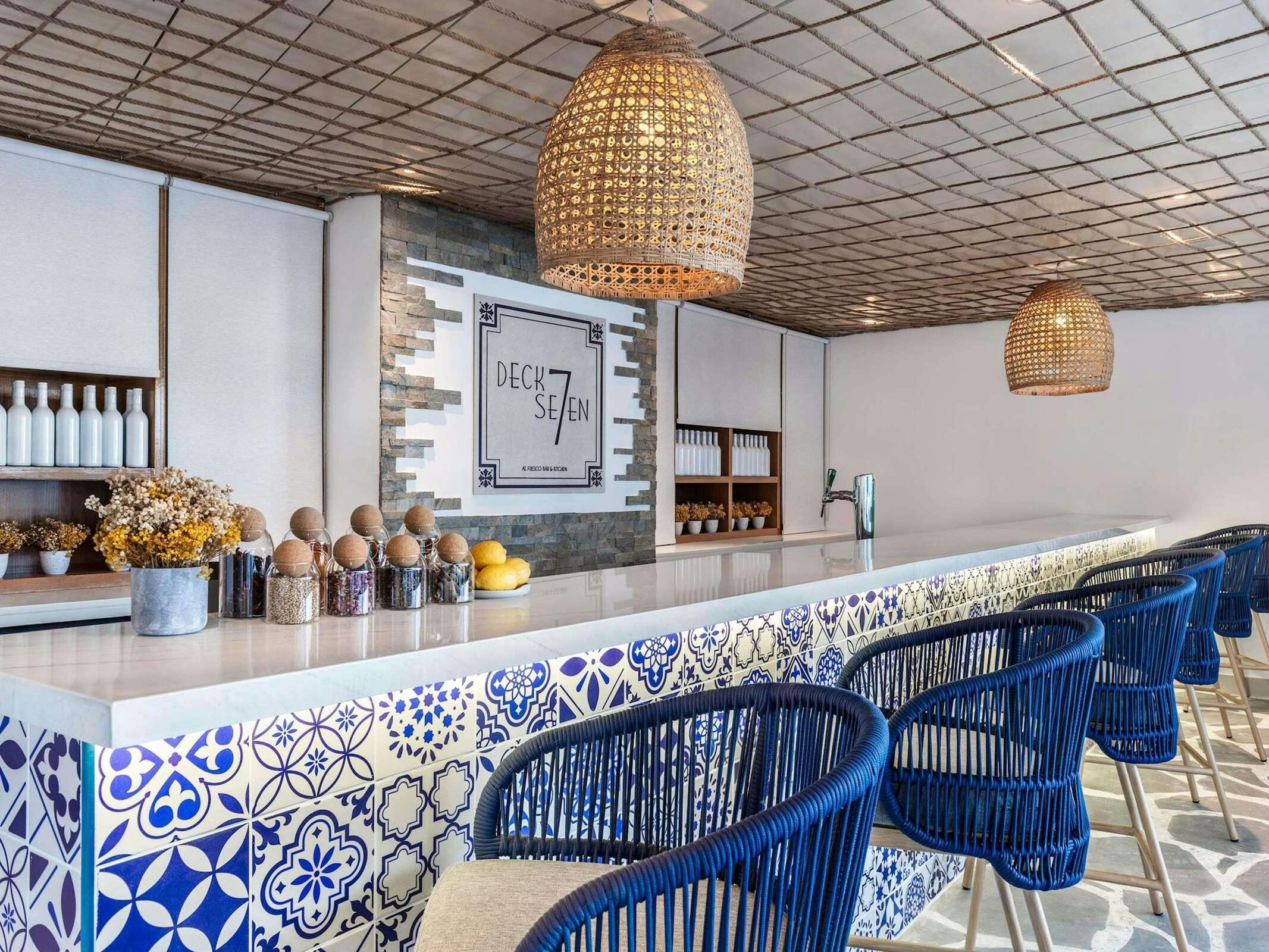 Hotel Novotel Dubai Al Barsha photo 2