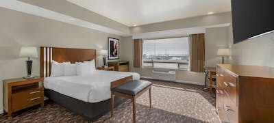 Best Western Plus Northwoods Inn